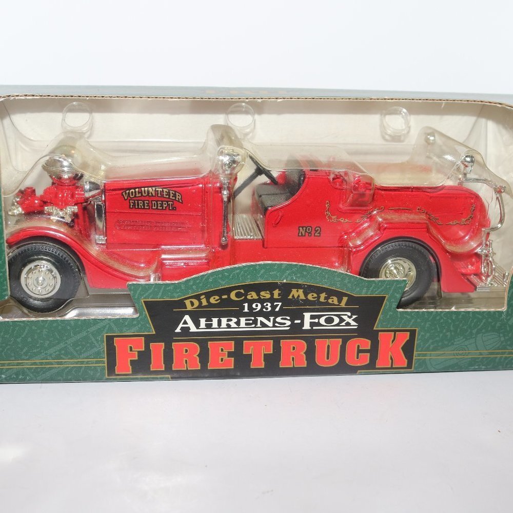 ERTL replica diecast bank new but box isn't sealed 1:30 scale NIB